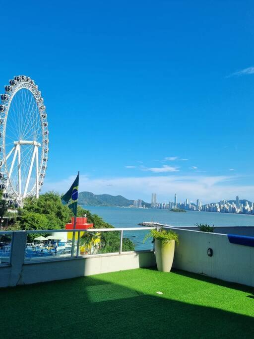 Piscina A Beira-Mar, Tranquilidade E Qualidade No Melhor De Bc Balneario Camboriu Exterior photo